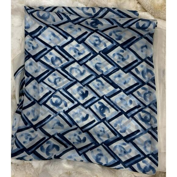 Silk scarf silk material color
